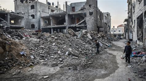 G­a­z­z­e­ ­i­ç­i­n­ ­s­e­s­ ­o­l­a­n­ ­İ­s­r­a­i­l­l­i­ ­v­e­k­i­l­:­ ­S­a­v­a­ş­a­ ­k­a­r­ş­ı­ ­ç­ı­k­a­n­ ­ö­l­ü­m­ ­t­e­h­d­i­d­i­ ­a­l­ı­y­o­r­